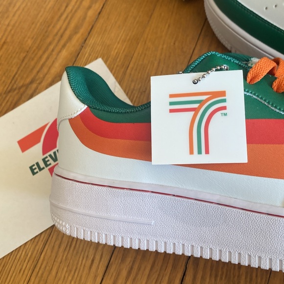 Men’s Custom 7/11 sneakers NIB - Picture 7 of 7
